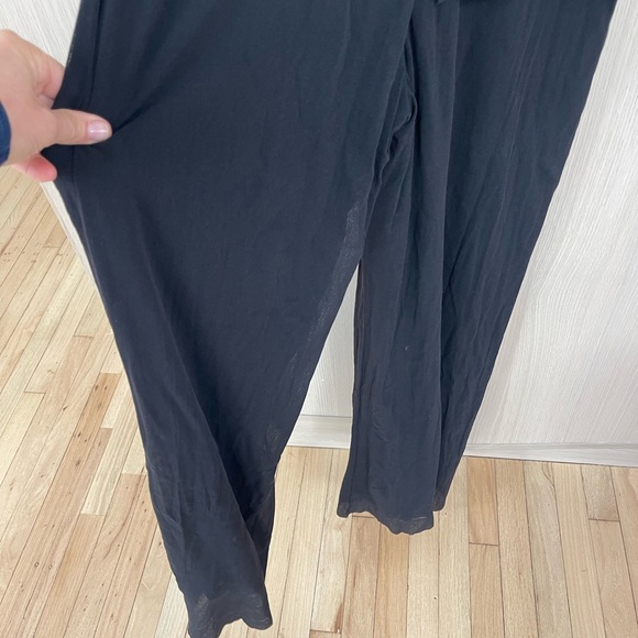 Fuzzi - Picture 3 of 12